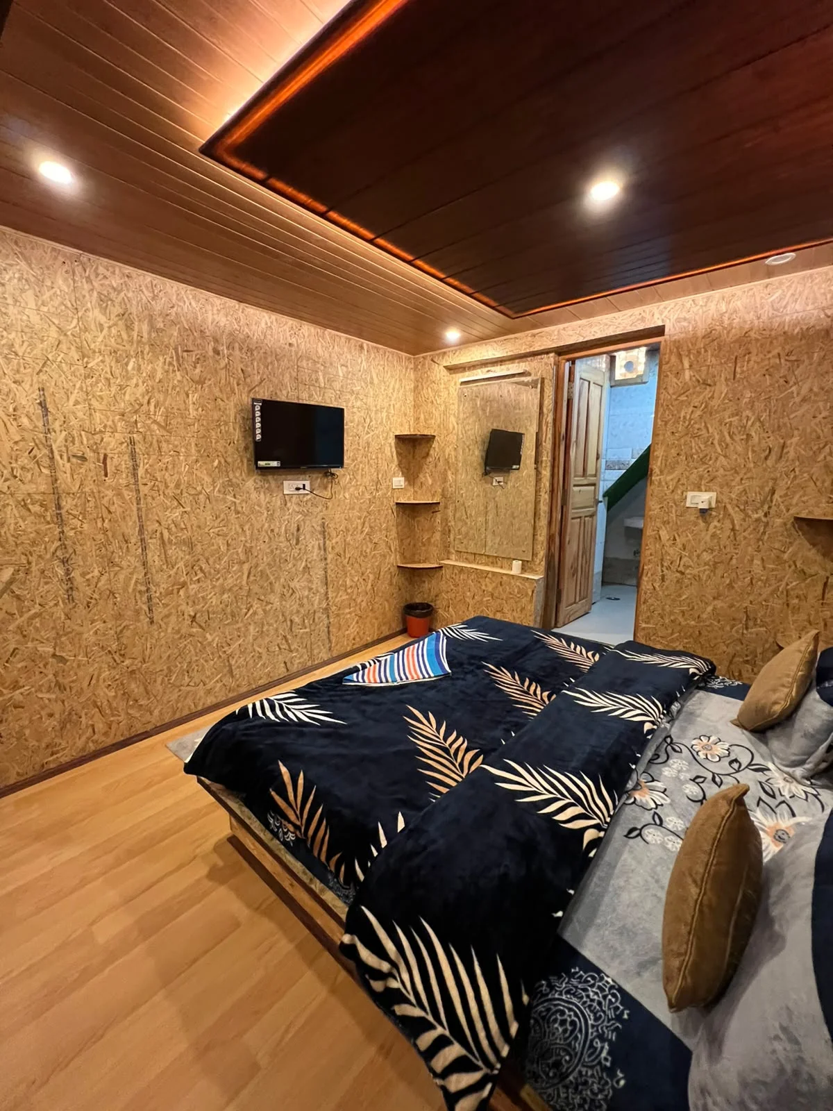 Pahadi House, Wooden Non View Room 3