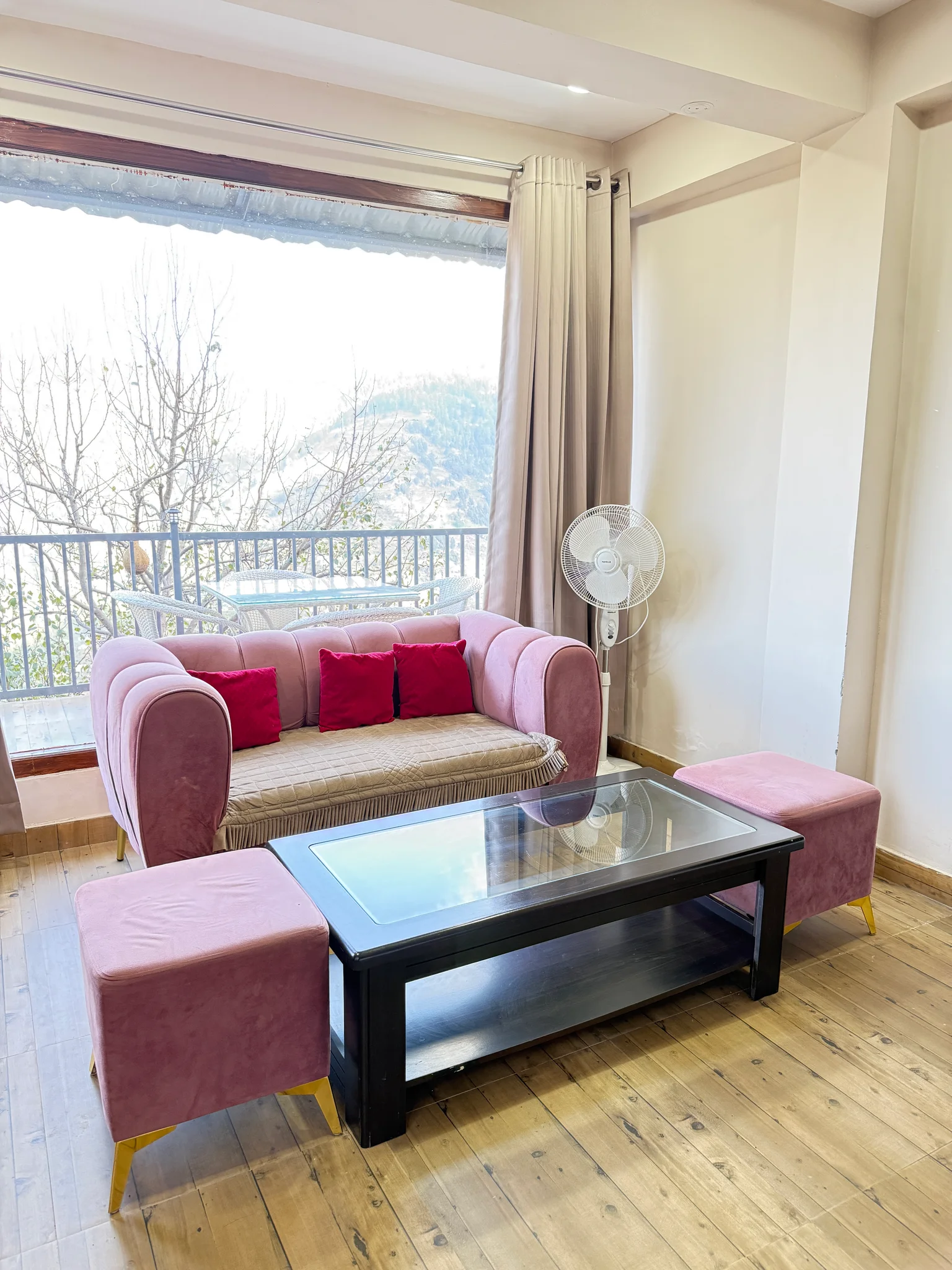 Boonies Villa- Duplex Villa with Jacuzzi 3