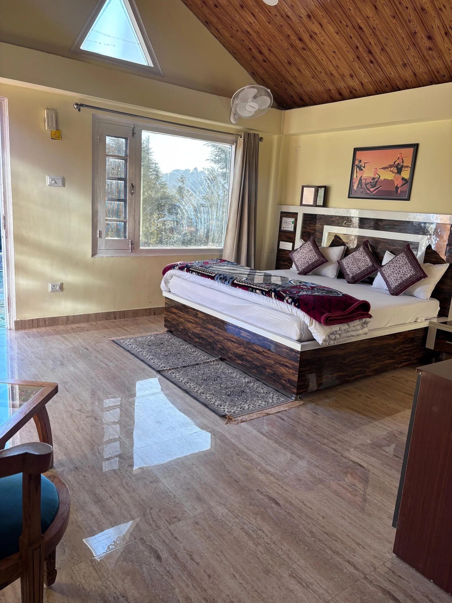 The Hideaway Chail 3