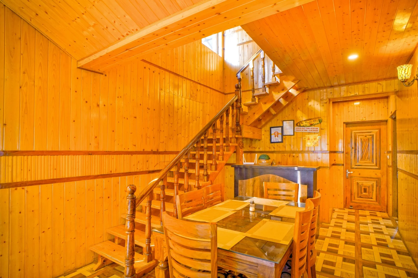 The Mountain Glory Rooms and Cottages - next