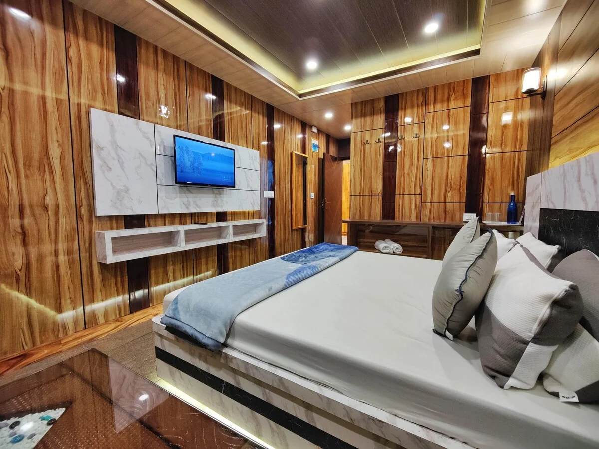 Amar Homestay Elevate your Travel 5