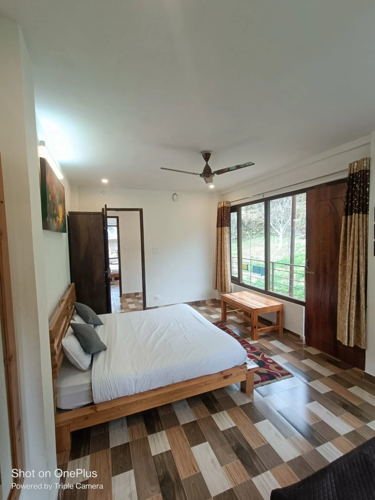 Oaktree Homestay - next