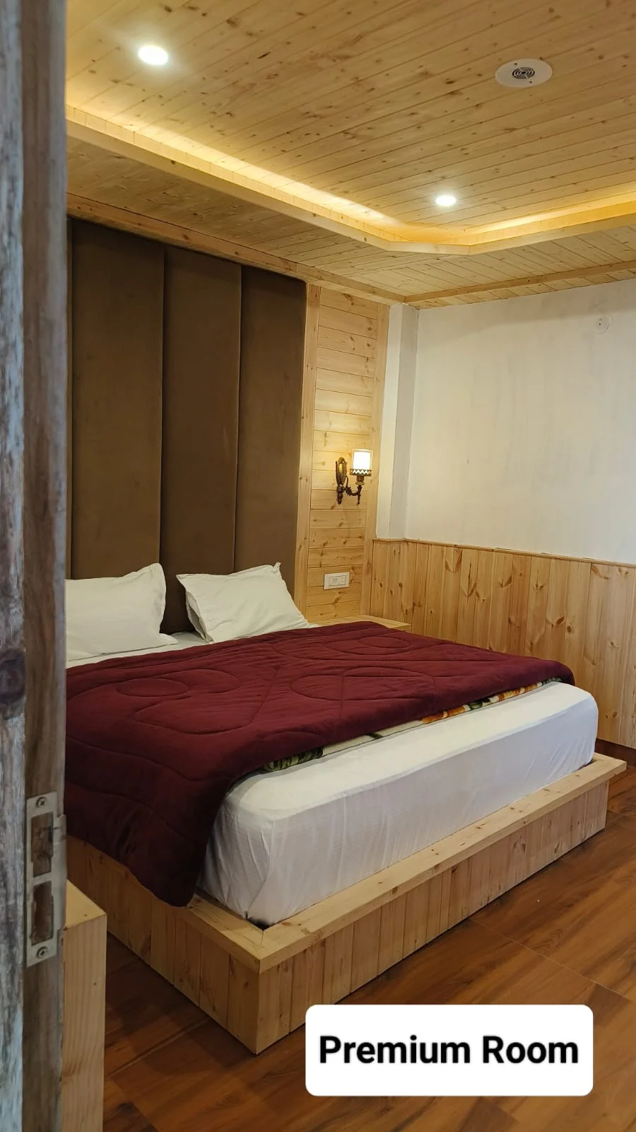 Sky Heaven Retreat Jibhi - Premium room - next