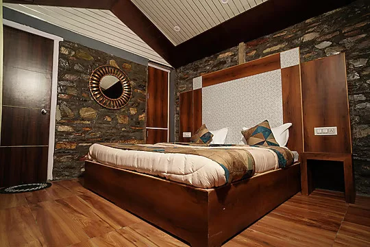 Hadley Inn Cottages Chail - next