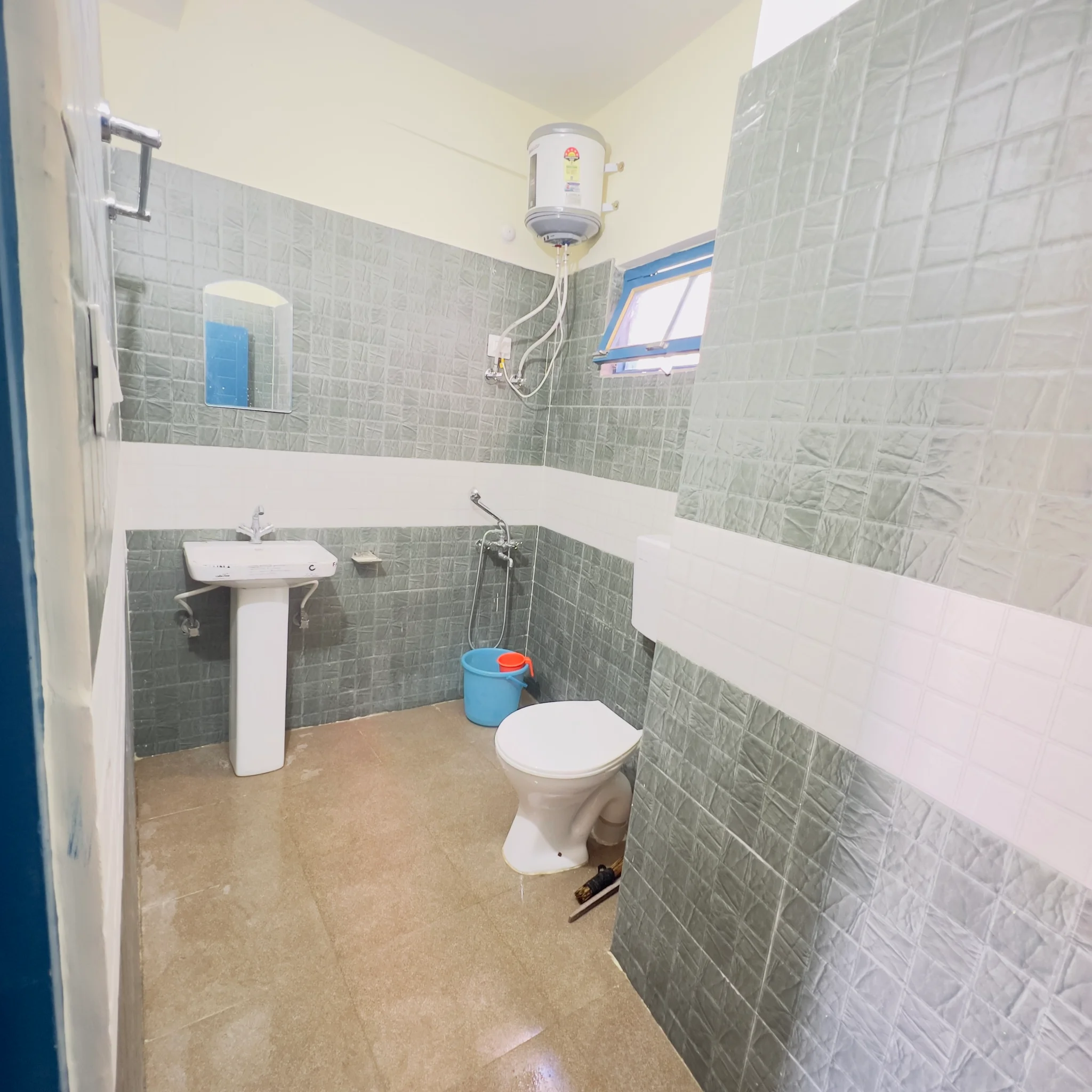Amar Homestay Nako - previous