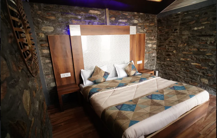 Hadley Inn Cottages Chail 3
