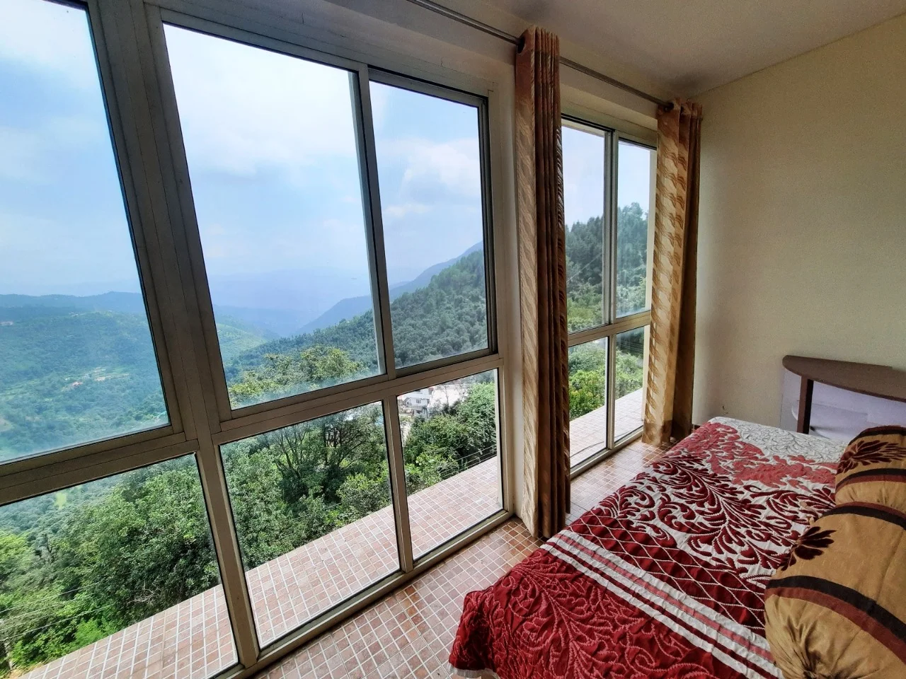 Sunrise Villa | Valley-view Rooms - next