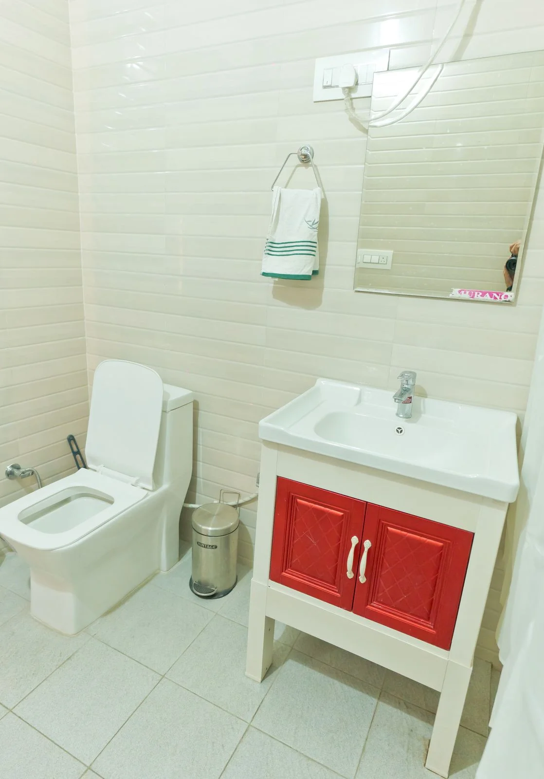 Home Blossom Homestay - previous